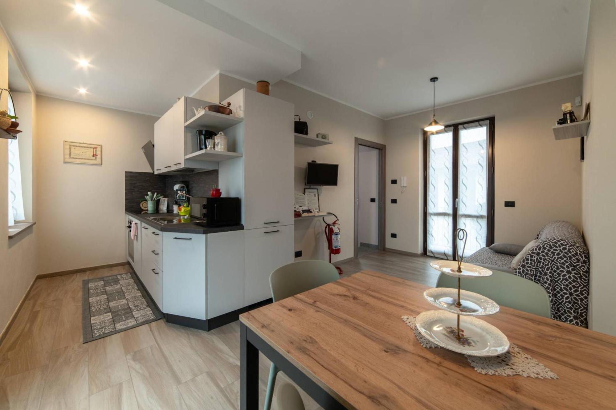Casa Rubbo - Appartamento In Collina 'Monviso' Алба Екстериор снимка
